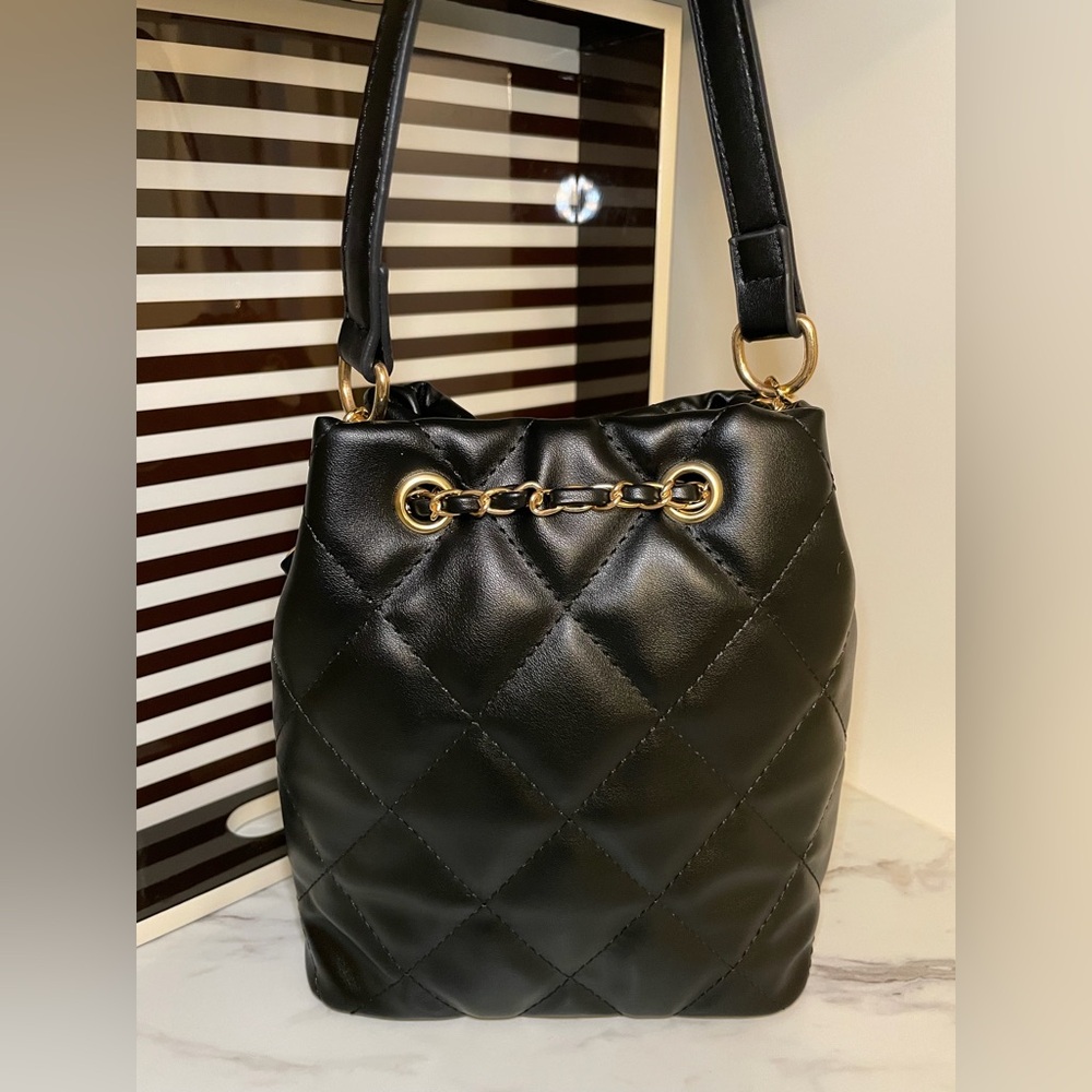 Black Quilted Bucket Crossbody Bag - Picture 7 of 9